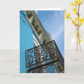 ブルースカイと建物 カード (黄色い花)
