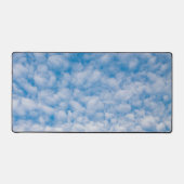 ブルースカイのバブルクラウド自然写真Mammatus デスクマット (正面)