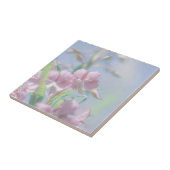 ブルースカイグリーン葉植物紫色の花 タイル (側面)