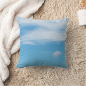 ブルースカイライトフワフワ雲写真ビーチ クッション (ブランケット)