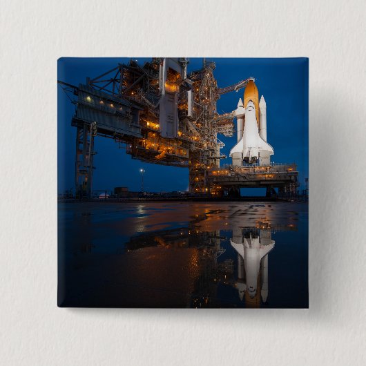 ブルースカイ宇宙シャトルアトランティス打ち上げ 缶バッジ (正面)