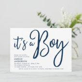 ブルースクリプト&パステルブルー男の子のベビーシャワー 招待状 (スタンド正面)