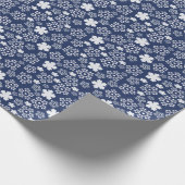 ブルースターとスノーフレークのクリスマスウィンターパターン ラッピングペーパー (角)