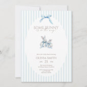 ブルーストライプのSome Bunny ベビーシャワー 招待状 (正面)