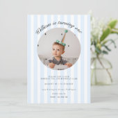 ブルーストライプフォト誕生日 招待状 (スタンド正面)