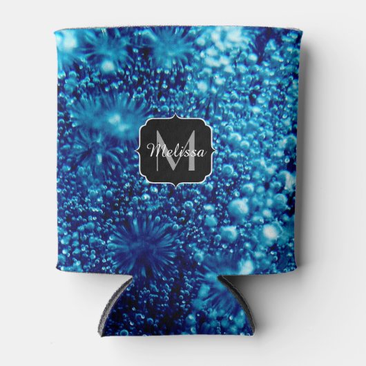 ブルースパークル抽象芸術凍っていバブルMonogram 缶クーラー (正面)