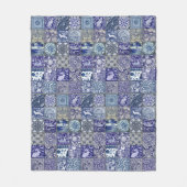 ブルータイルパターンヴィンテージ動物フローラウサギ フリースブランケット (正面)