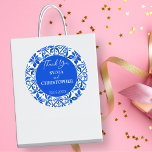 ブルータラベラスペインのタイル結婚式の引き出物 ラウンドシール<br><div class="desc">青Azulejo Talaveraメキシコスペインののタイルエレガントな感謝してい結婚式のお気に入りステッカーを好み鮮やか、色のタイポグラフィ結婚式の引き出物のシールと新郎名ステッカー</div>