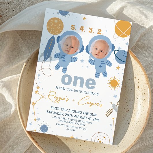 ブルーツインズ ファーストトリップ アラウンド ザ サン 1歳の誕生日 招待状