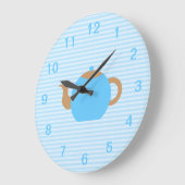 ブルーティーポット写真オンストライプブルー。 ラージ壁時計 (傾斜)