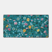ブルーティール（緑がかった色）グリーンレッドピンクイエローフローラルパターン デスクマット (正面)