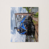 ブルーディーゼルエンジン機関車鉄道 ジグソーパズル (縦)