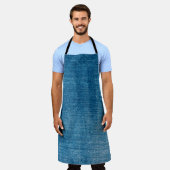 ブルーデニムのジーンズの生地が閉じる。ブルーデニムジャン エプロン (着用した状態)