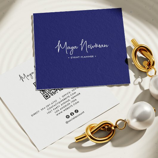 ブルーネイビーモダンシグネチャーミニマルシックQRコード スクエア名刺