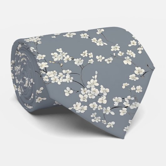 ブルーネックタイに白い花 ネクタイ (ロール)