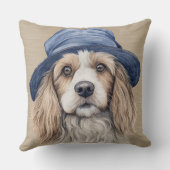 ブルーハット付き茶色と白の毛むくじゃらの犬 クッション (裏面)