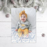 ブルーハンドエレガントレターハッピーHanukkah写真 シーズンカード<br><div class="desc">ハンドレターハッピーハヌカーの写真とオプションのバックパターン（の模様が）あるパーと文字。自分の写真を奥の希望にもし追加。</div>