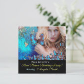 ブルーバタフライスウィート16パーティーモノグラム、金ゴールド 招待状 (スタンド正面)