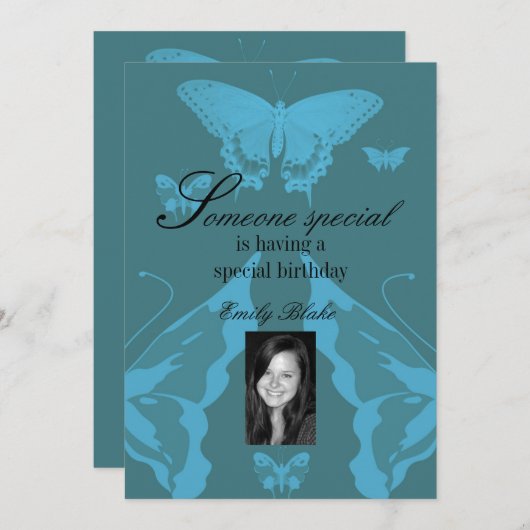 ブルーバタ数々のフライフォト誕生日招待状 招待状 (正面/裏面)