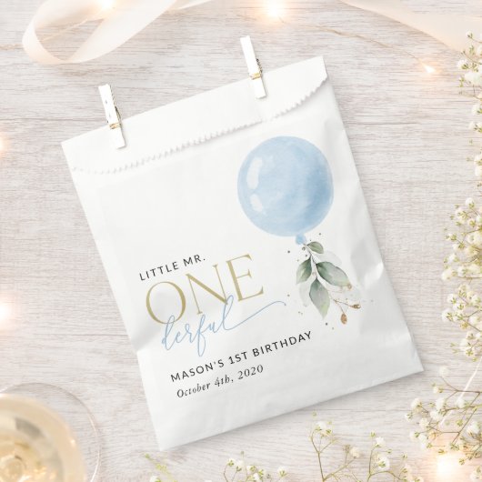 ブルーバルーン、ユーカリ、緑、ファースト誕生日 フェイバーバッグ (クリップ留めされた状態)