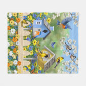 ブルーバードゴールドフィンチズバードハウズフラワーガーデン フリースブランケット (正面(横))