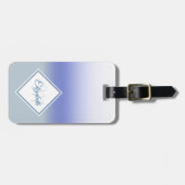 ブルーパスタイリッシュステルグラデーションイニシャルレターモノグラム ラゲッジタグ (正面横)
