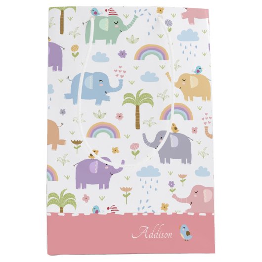 ブルーパステルエレファントパターン小さな女の子パーティー ミディアムペーパーバッグ (正面)