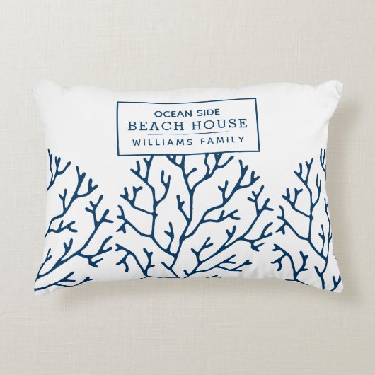 ブルーパーソナライズされたコーラルパターン – ビーチハウス アクセントクッション (正面)