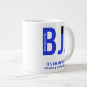 ブルーパーソナライズされたベルトランクBJJ柔術20oz ジャンボコーヒーマグカップ (正面右)
