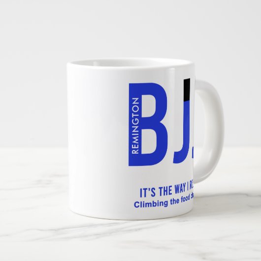 ブルーパーソナライズされたベルトランクBJJ柔術20oz ジャンボコーヒーマグカップ (正面右)