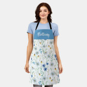 ブルーパープルウォーターカラーワイルドフラワー名前をカスタムする エプロン (着用した状態)