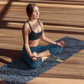 ブルーヒョウ印刷きらめく熱帯フローラ名 ヨガマット