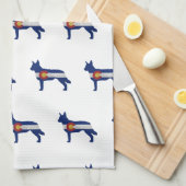 ブルーヒーラー犬が育ったシルエットコロラド州旗 キッチンタオル (四つ折り)