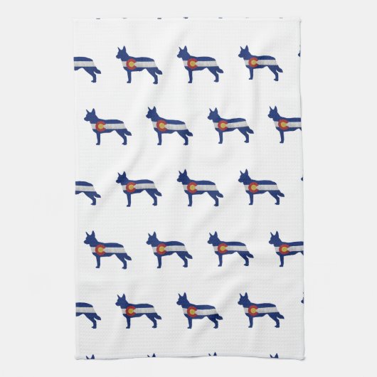 ブルーヒーラー犬が育ったシルエットコロラド州旗 キッチンタオル (縦)