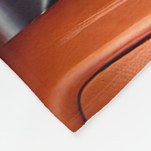 ブルーヒーラー犬が自転車を運転する聖パトリックの日 フリースブランケット (角)