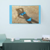 ブルービキニビーチサンドサンダー_コーブ 横断幕 (トレードショー)