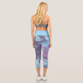 ブルーピンクとパープルの抽象芸術 カプリレギンス (裏面)