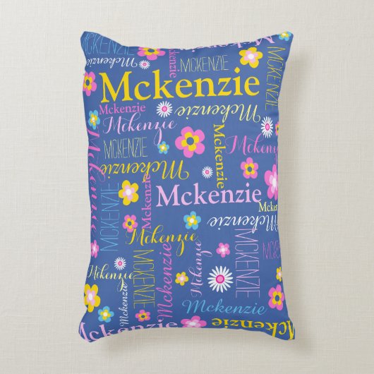 ブルーピンクの黄色の女の子マッケンジー名 アクセントクッション (正面(垂直))