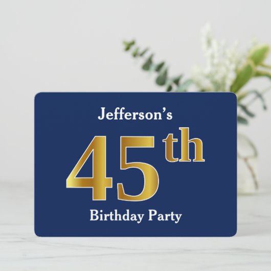 ブルーフェイク金ゴールド45th誕生日パーティー+名前をカスタムする 招待状 (スタンド正面)