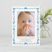 ブルーフォークアートベビー冷たいアウトサイドフォトホリデー 招待状 (スタンド正面)
