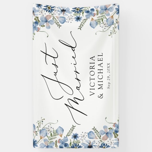 ブルーフラワーズモダンたった今結婚しました 横断幕 (縦)