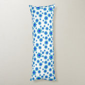 ブルーフラワーモチーフ |デイジーパターン ボディピロー (裏面 (縦))