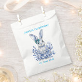 ブルーフローラうさぎ1歳子供へ誕生日 フェイバーバッグ (クリップ留めされた状態)