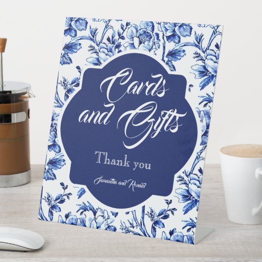 ブルーフローラトイレウェディングカードとギフトテーブルトップ 台座サイン (インサイチュ)