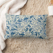 ブルーフローラルパターンアンティークアジアデザイン ランバークッション (ブランケット)