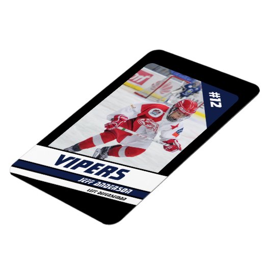 ブルーブラックにホッケープレー鮮やかヤーのキープサケ マグネット (左側)