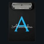 ブルーブラックスクリプトモノグガーリーラム名 ミニクリップボード<br><div class="desc">Black and Blue Name Planningクリップボード。これは、最高の甘い16歳の誕生日、結婚ブライダルシャワー、記念日、赤ちゃんシャワーまたはバチェロレッテギフトを作る誰かがグラームの豪華さとシックなスタイルを愛する。</div>