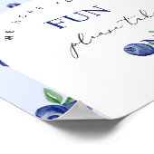 ブルーベリーの最初の誕生日の好意を取る ポスター (角)