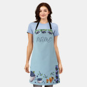ブルーベリーテーマオールオーバープリントエプロン エプロン (着用した状態)