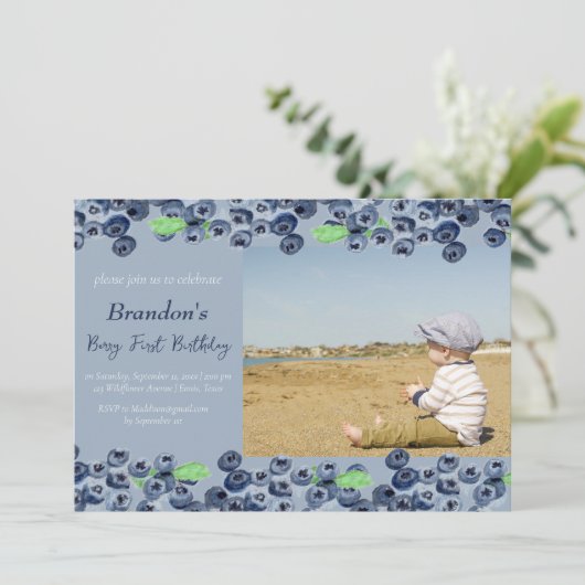 ブルーベリー1stベリーファースト誕生日フォトフルーツ 招待状 (スタンド正面)